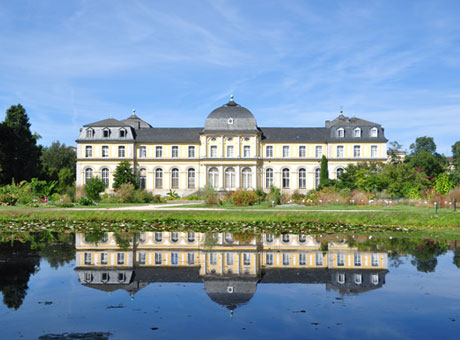 ポッペルスドルフ城