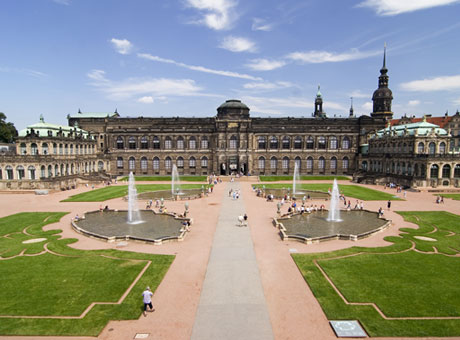 ツヴィンガー宮殿