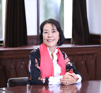 加藤浩子 (Kato Hiroko)氏